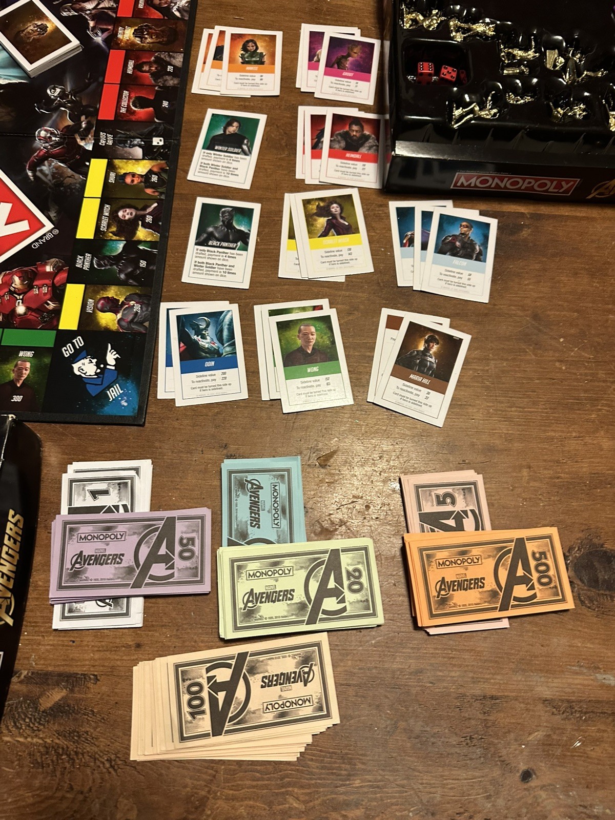 Monopoly Board Game Avengers Edition Hasbro Marvel Comics MCU COMPLETE