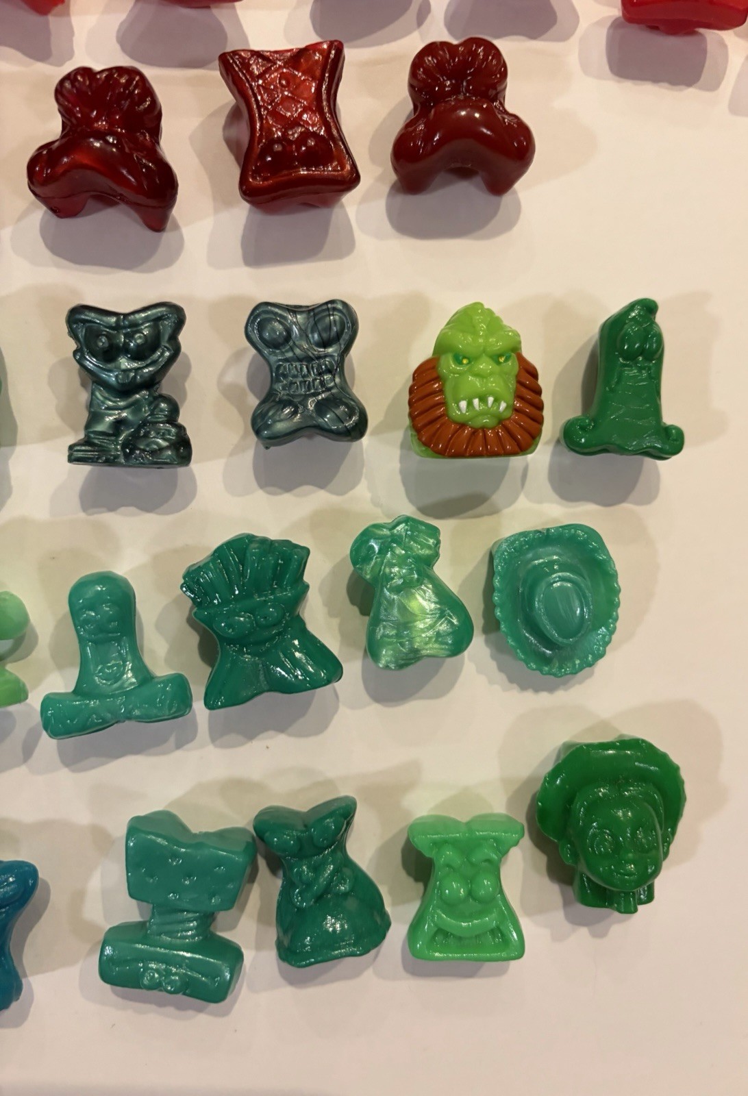 450 Piece Lot – GoGoS CRAZY BONES – Eggy, Aliens, Glitter, Jaws, Clear, Etc