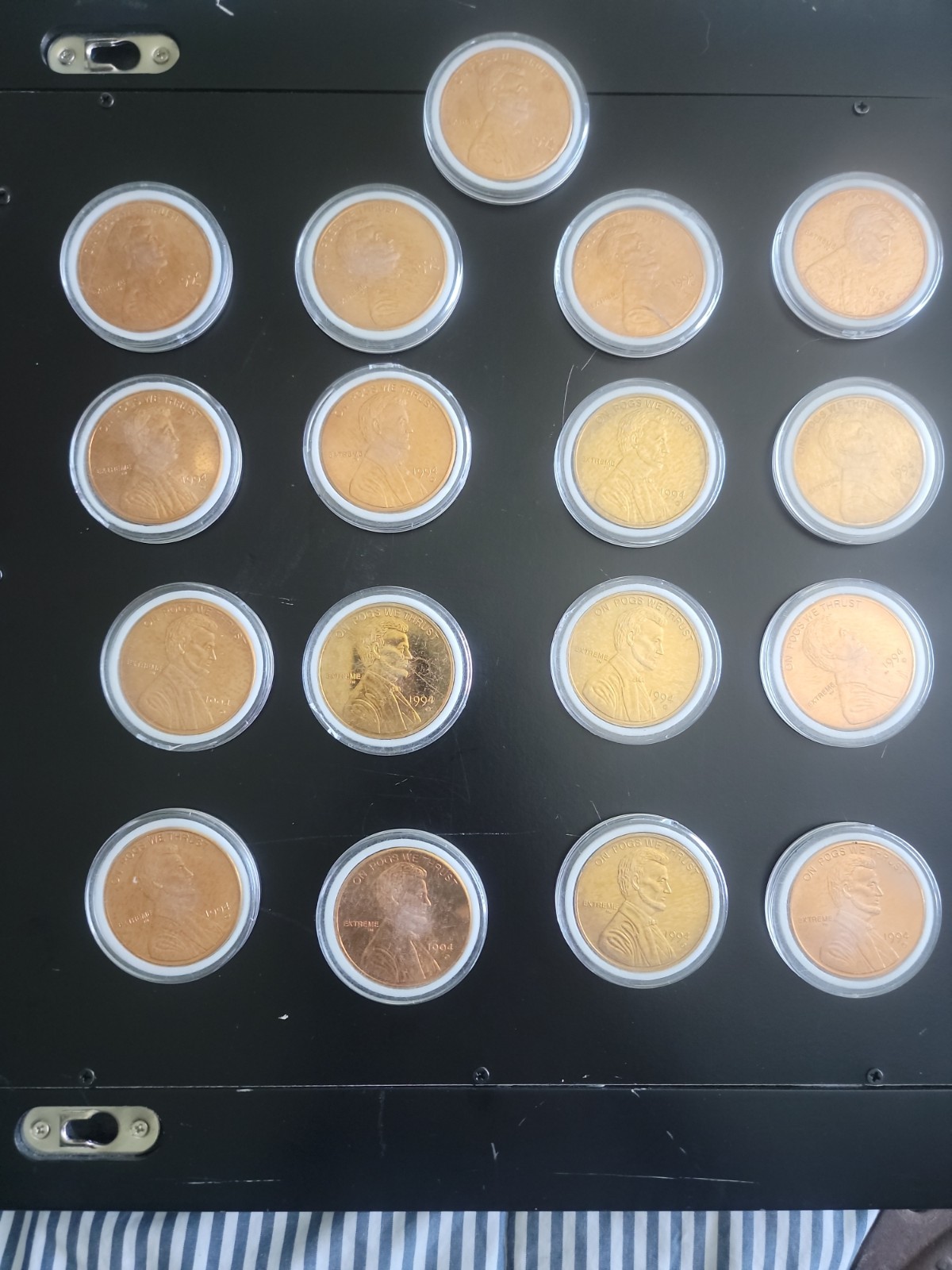 Vtg 1990’s Lot of 17 Heavy Extreme Quarter Pounders Slammers “On Pogs We Thrust”