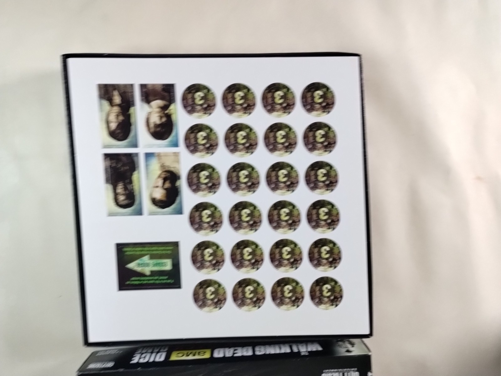 AMC The Walking Dead Don’t Look Back Zombie Dice Game New Open Box