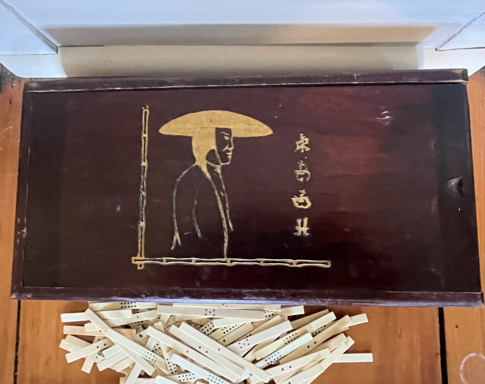 Vtg 1920s French Ivory Pyralin Mahjong Set original Box 142 tiles two-layer wood