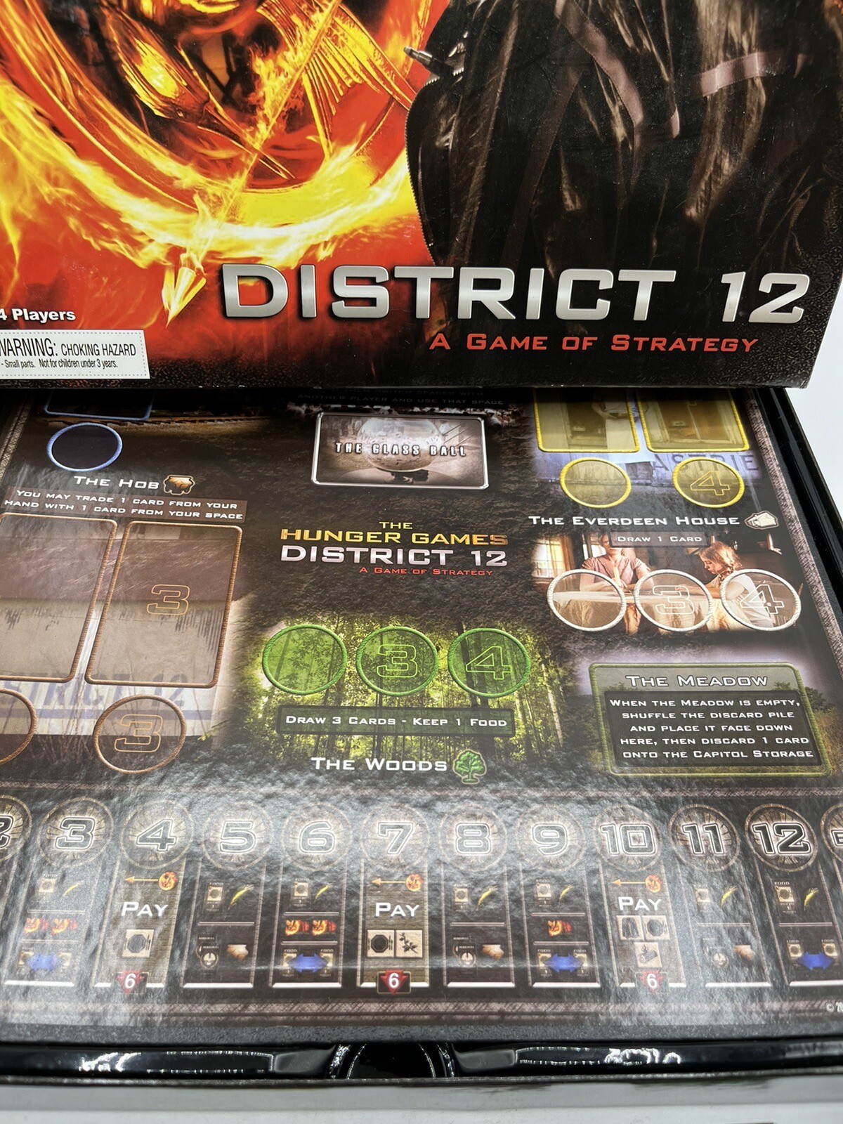 The Hunger Games District 12 Strategy Board Game Complete 2012 Neca Wizkids