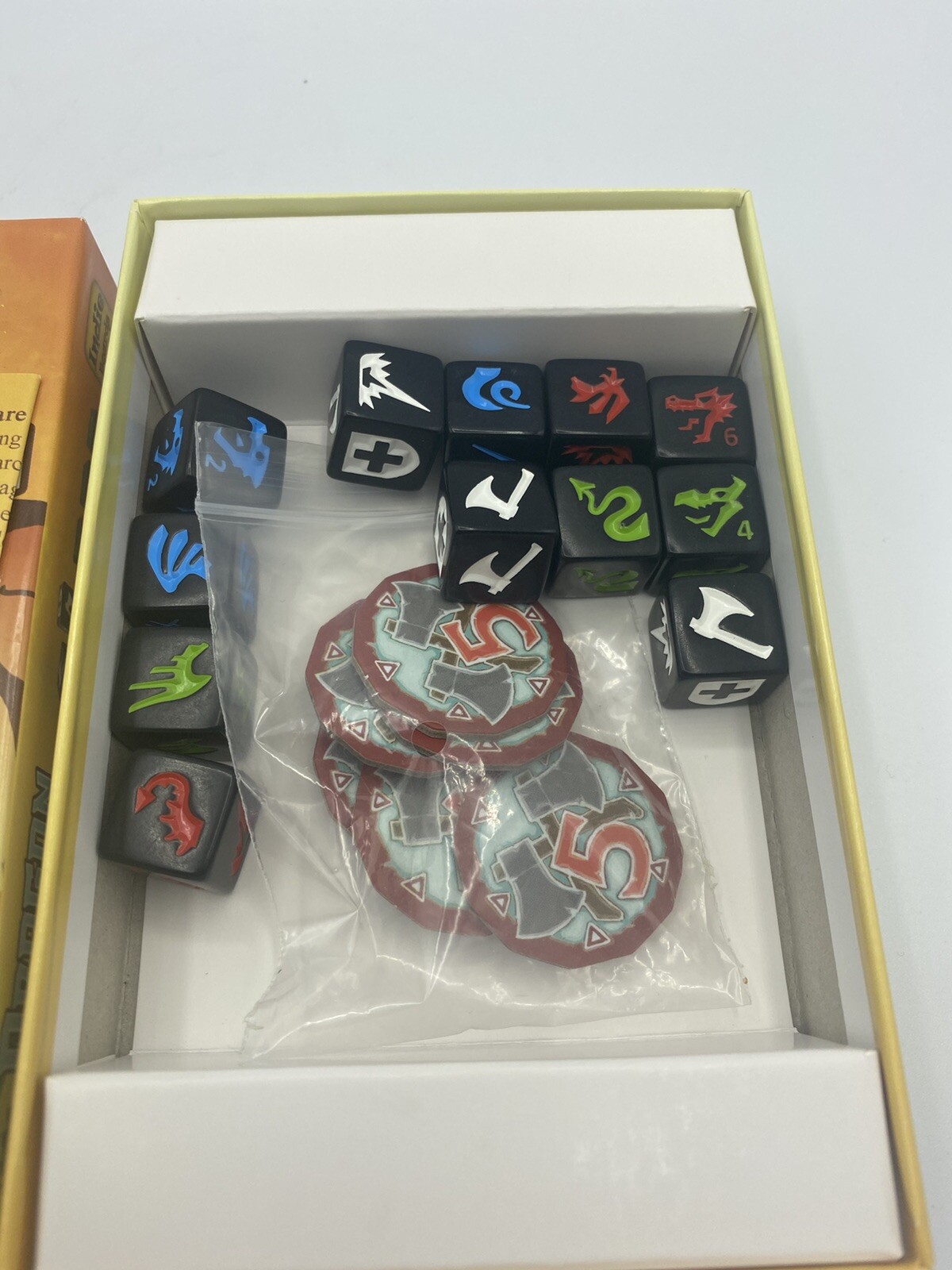 DRAGON SLAYER 2014 – The Dice Game with a Twist NM COMPLETE