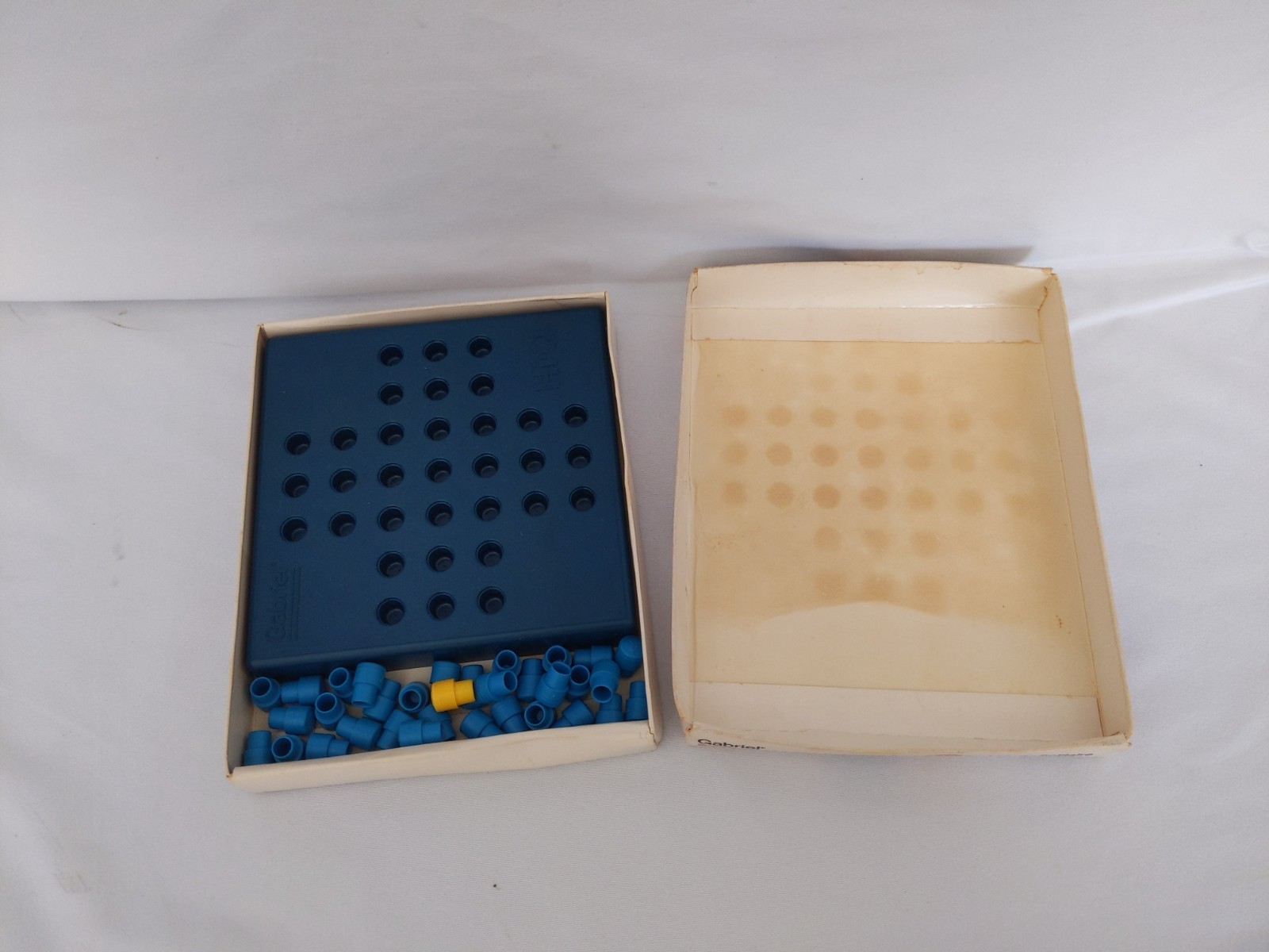 Vintage Gabriel HI Q 7120 Solitaire Peg Game 1978 Complete Favorite Travel Games