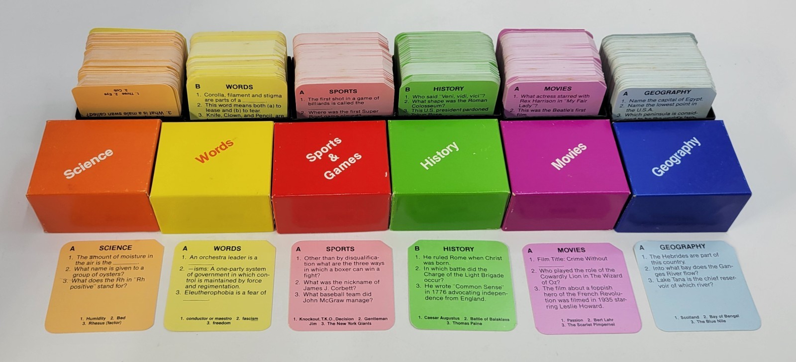 Isaac Asimov Presents SUPER QUIZ Board Game Waddington Complete 1982 1st Edition