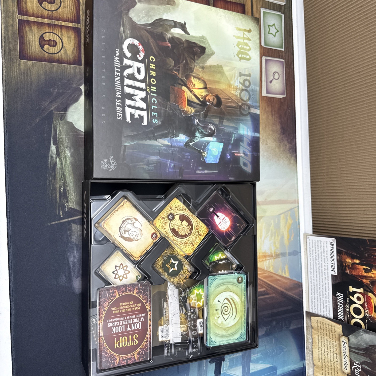 cronicles of crime millenium series w/playmat