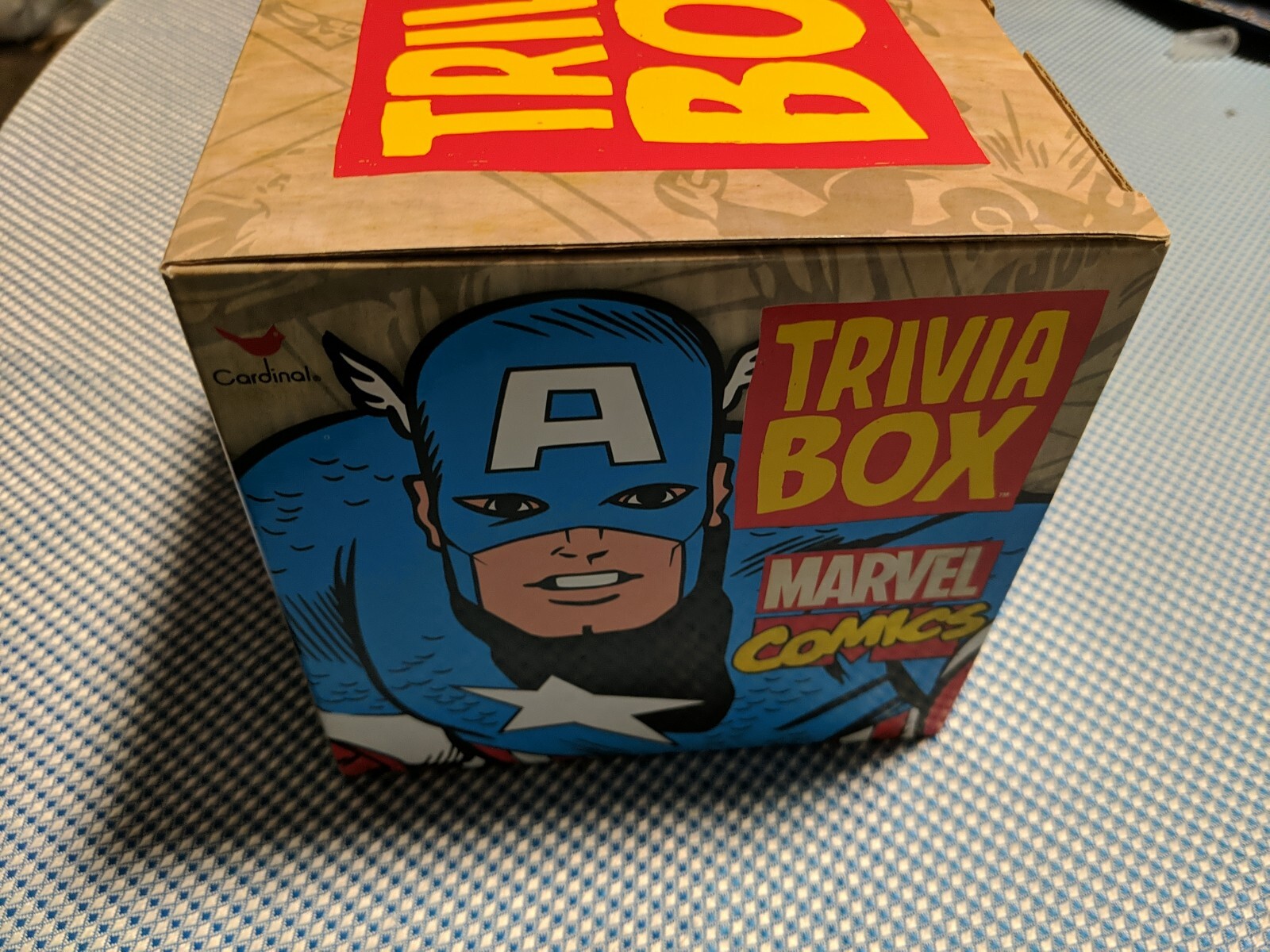 MARVEL Comics Trivia Box Game Cardinal Avengers Spider Man Captain America Thor