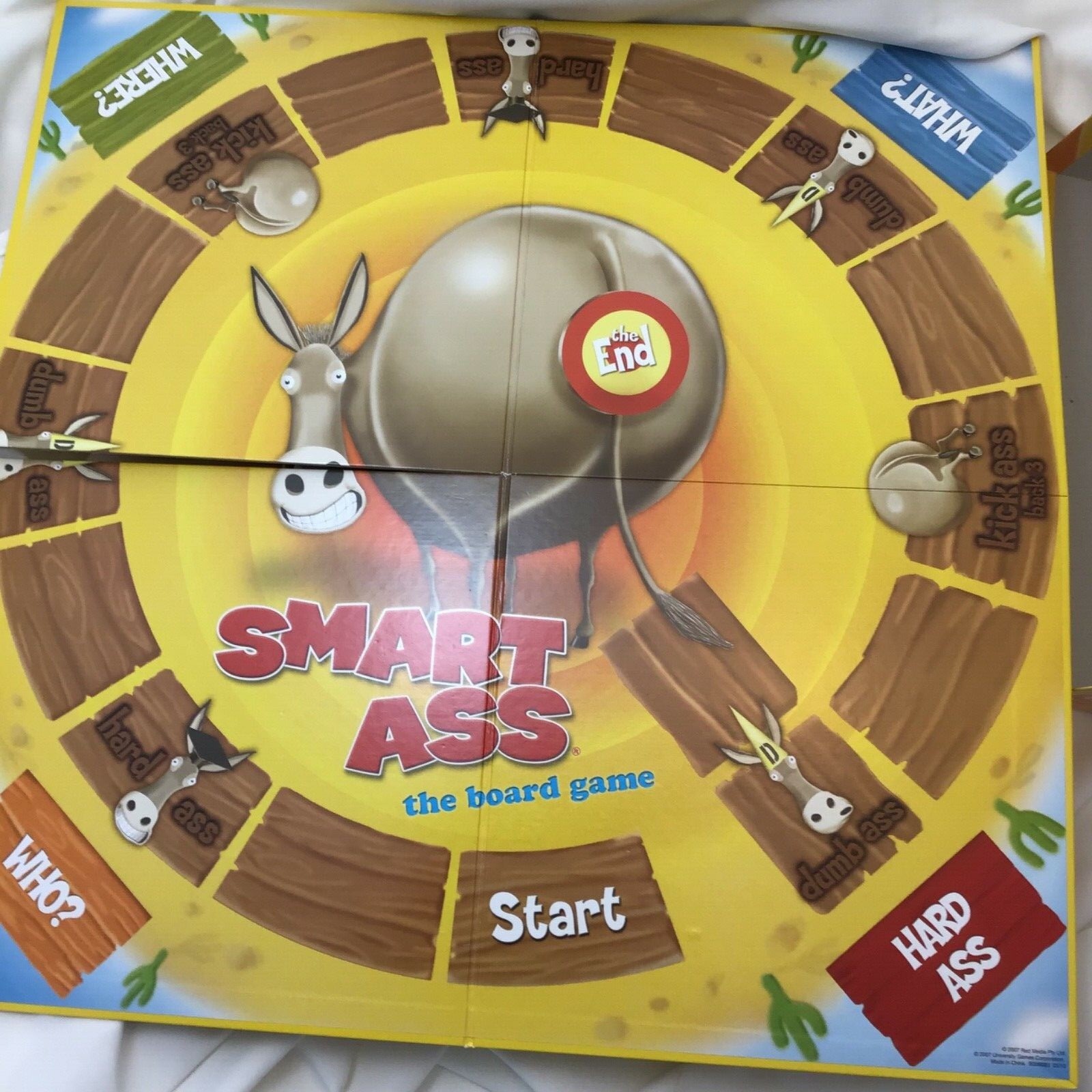 Smart Ass The Board Game Ages 14+ 2-8 Players Ultimate Trivia Game 2010