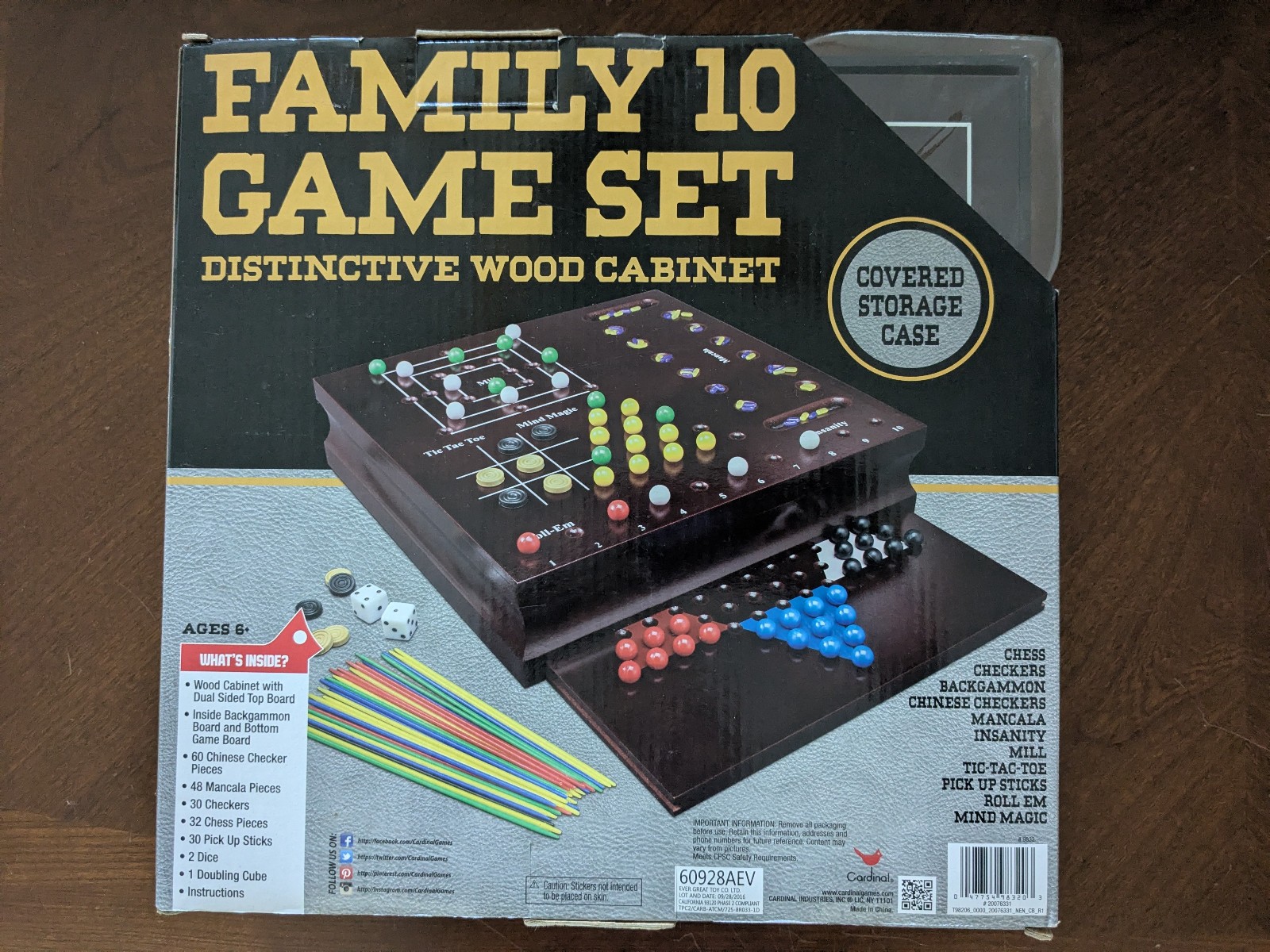 Cardinal Classics Family 11-Game Set – Wooden Storage Case – New in Original Box