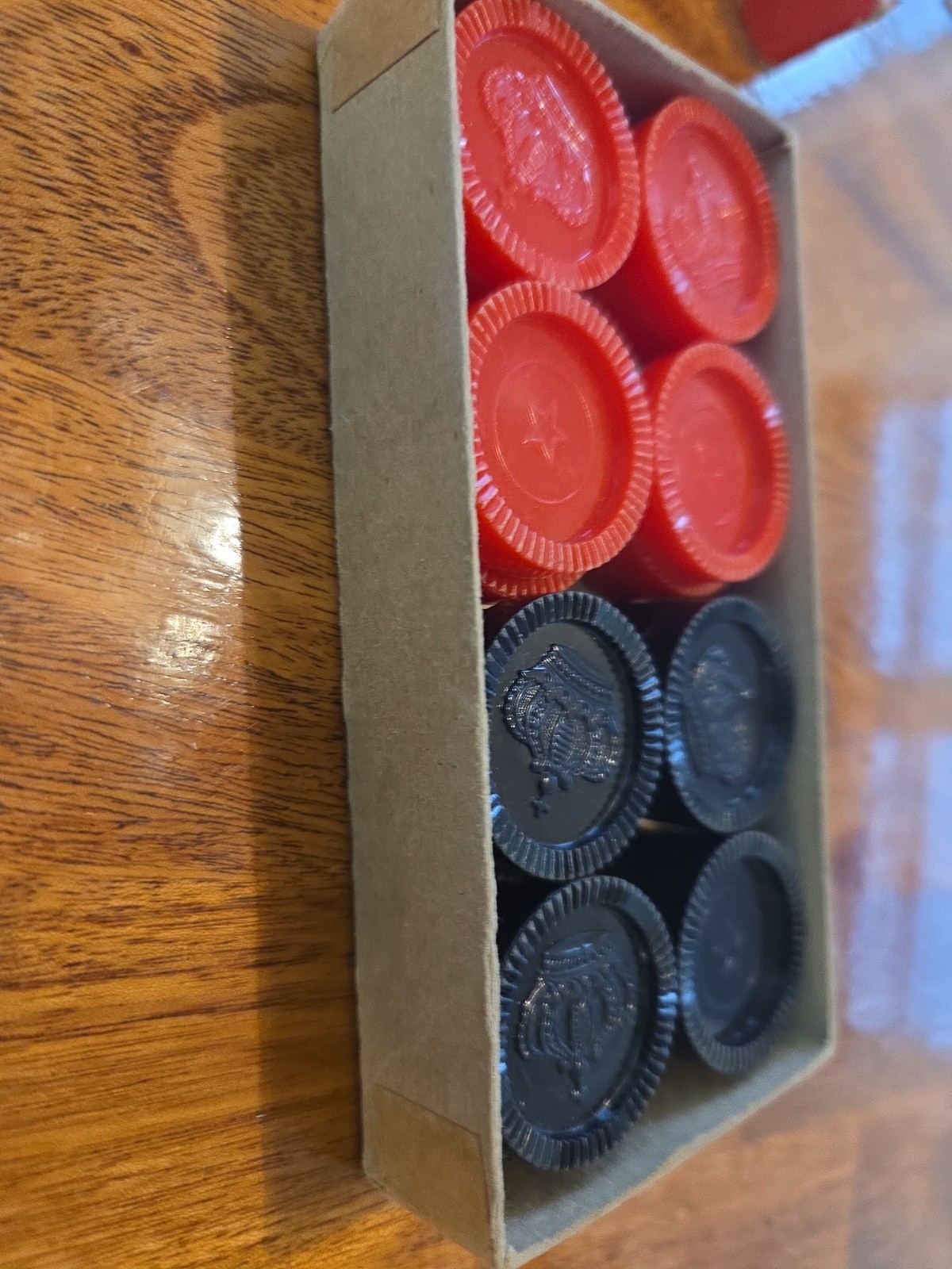 Crown Checkers Vintage 1960 Plastic Self Stacking Whitman NO. 4413 Made in USA