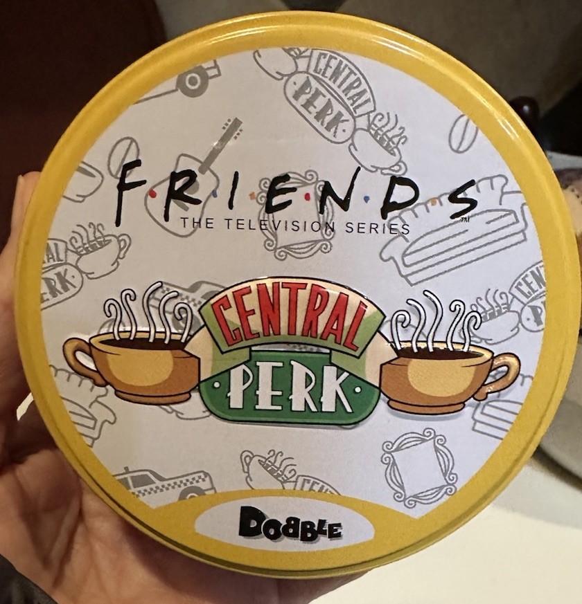 DOBBLE SPOT IT FRIENDS CENTRAL PERK TIN MATCHING CARD GAME TRAVEL LEARNING EDUCA
