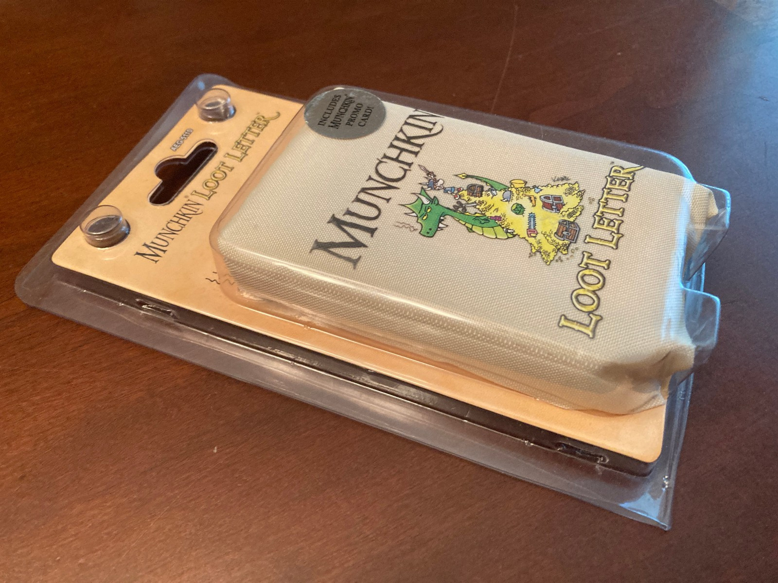 Munchkin Loot Letter Clamshell Edition w/ Promo Card Steve Jackson Games New