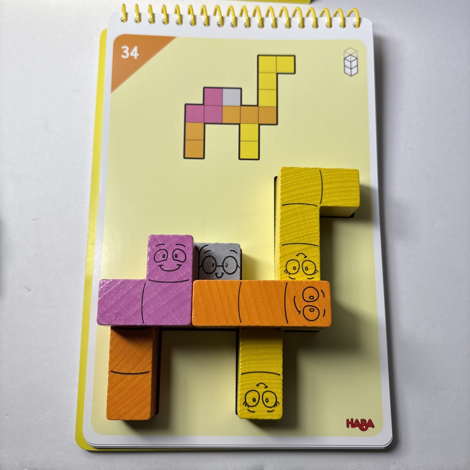Logic! Games Happy Worms Logic Block Game HABA PLAY – STEM & Spatial Awareness
