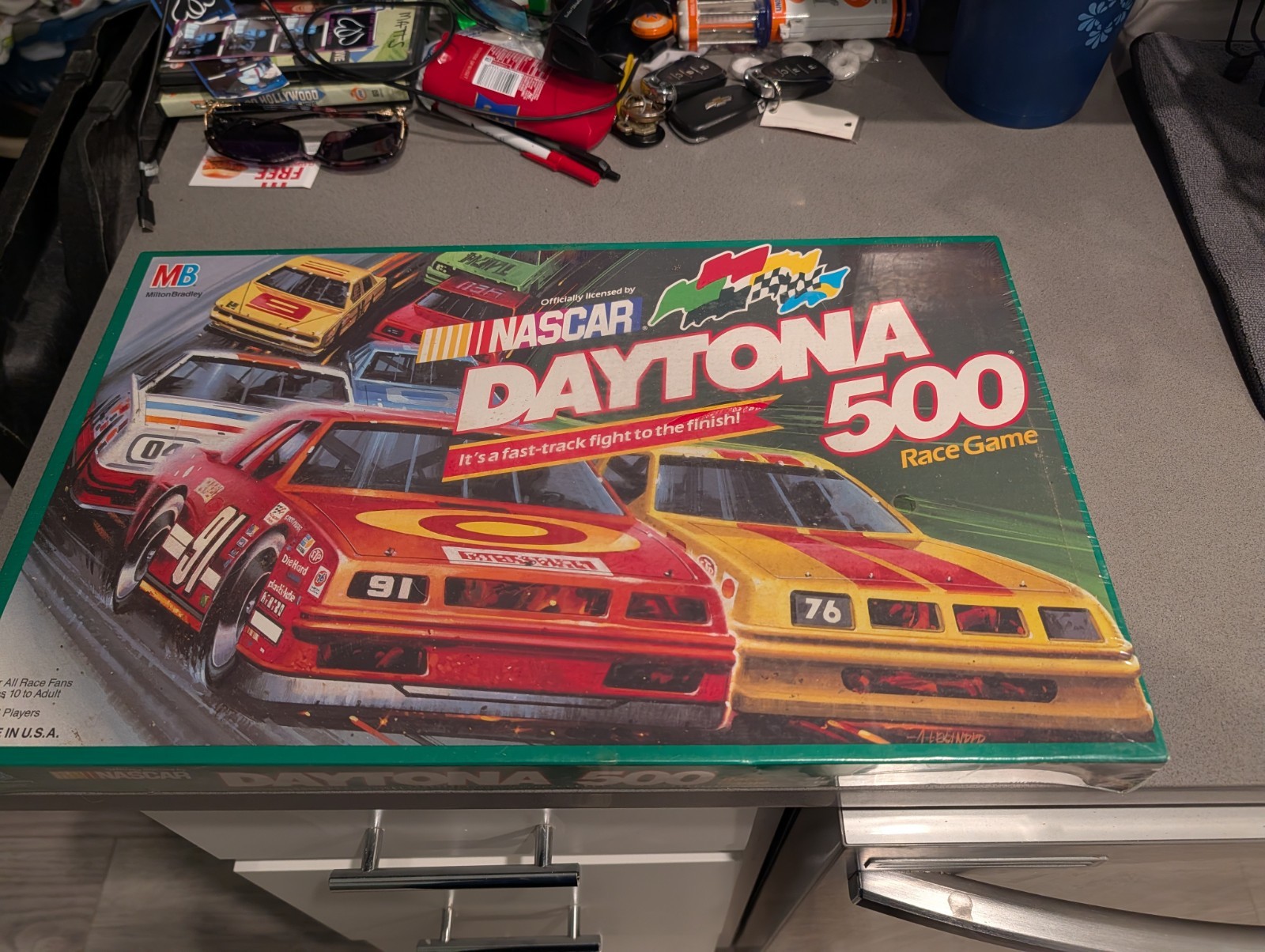 Milton Bradley Official NASCAR Daytona 500 Race Board Game 2+ Players Age 10+
