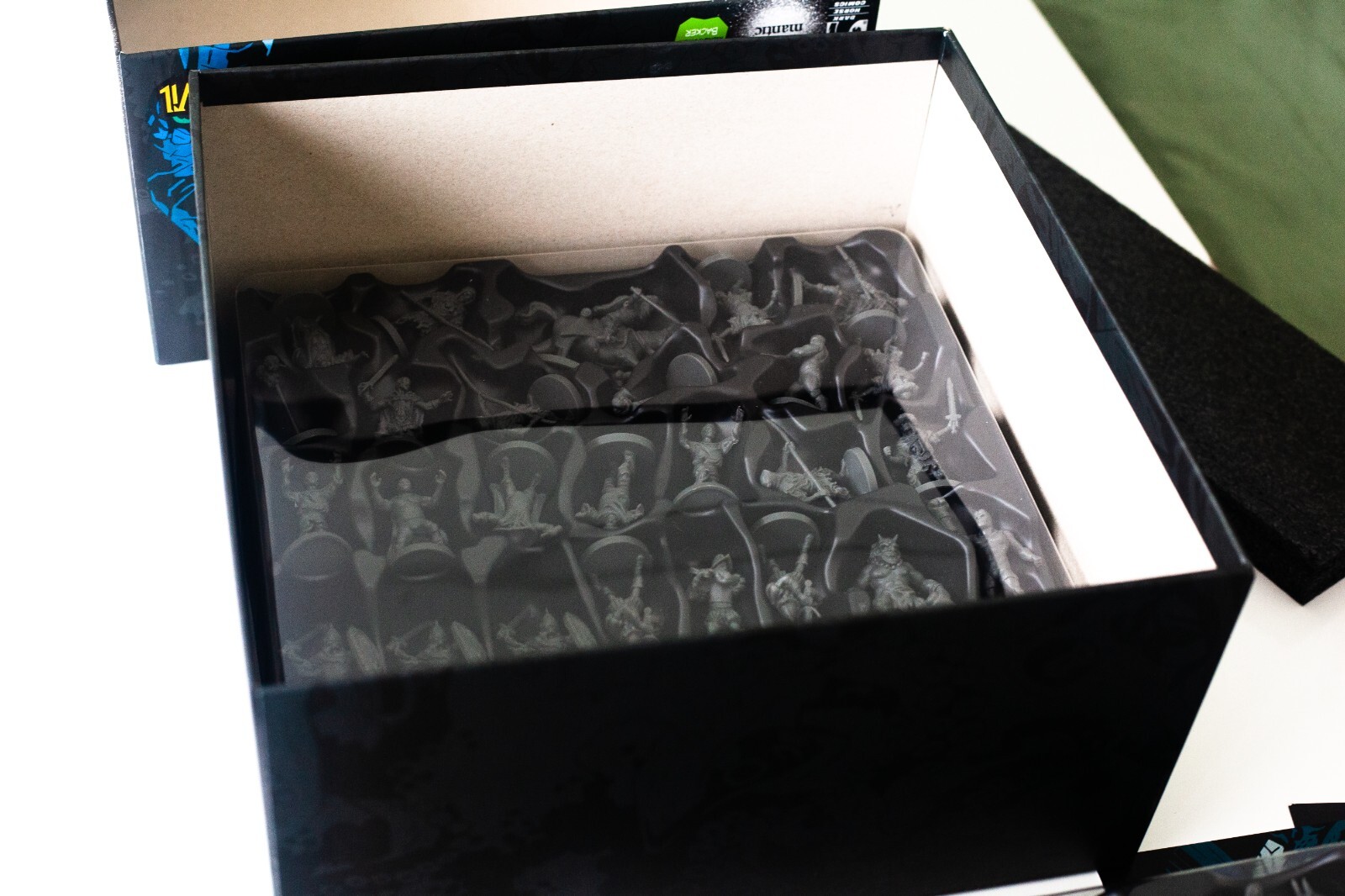 HELLBOY Kickstarter Edition Board Game & Extras: Includes Rare 3D Set Pieces!