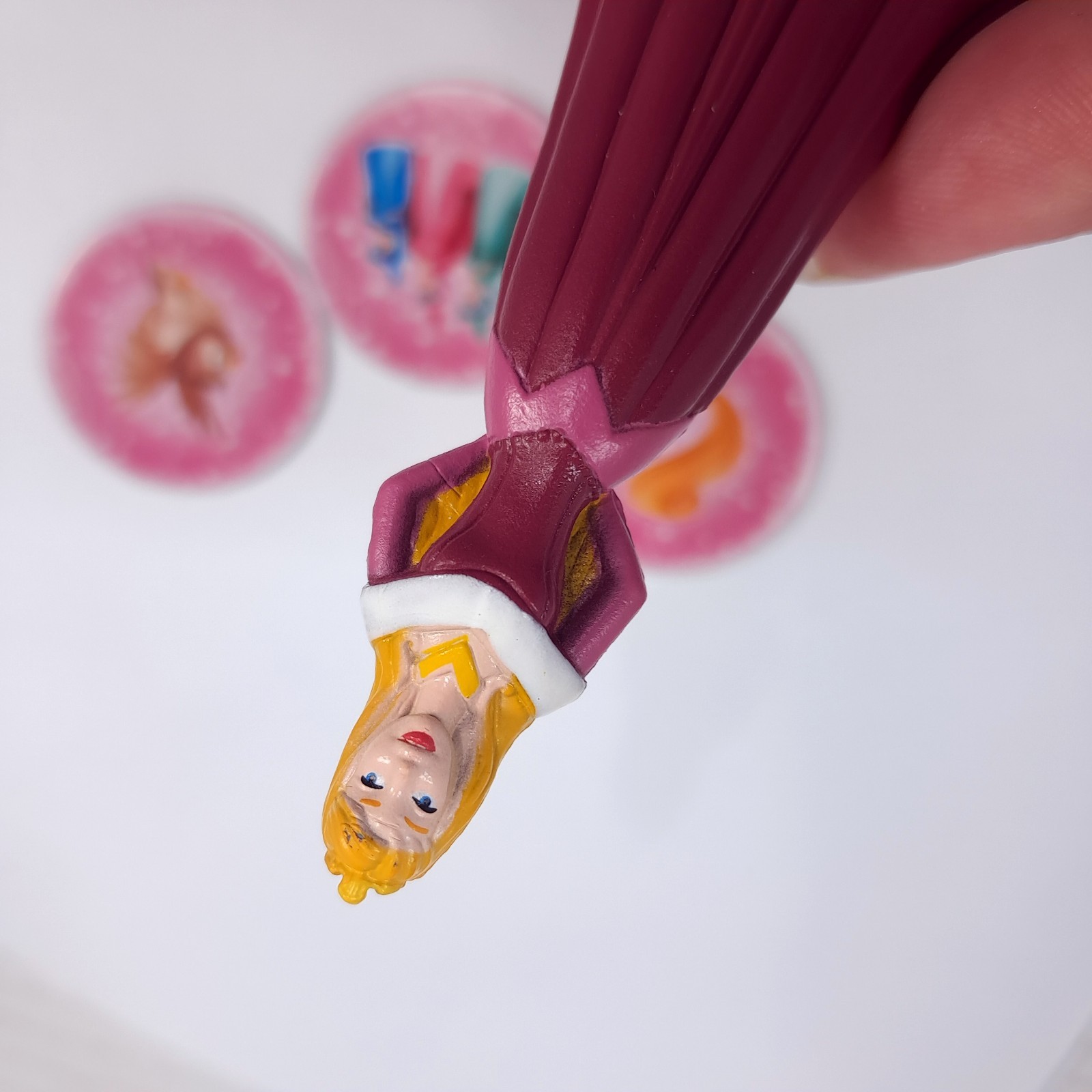 Disney Princess Pop Up Magic Castle Game Aurora Sleeping Beauty figurine tokens