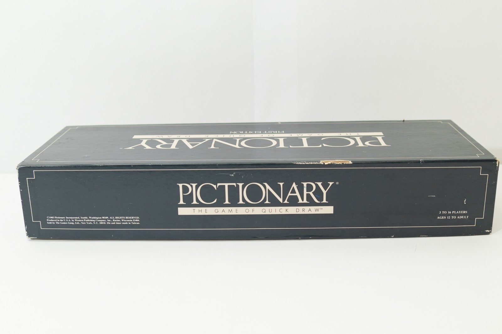 First Edition – Boxed PICTIONARY Drawing Game Original Vintage 1985 – COMPLETE 9
