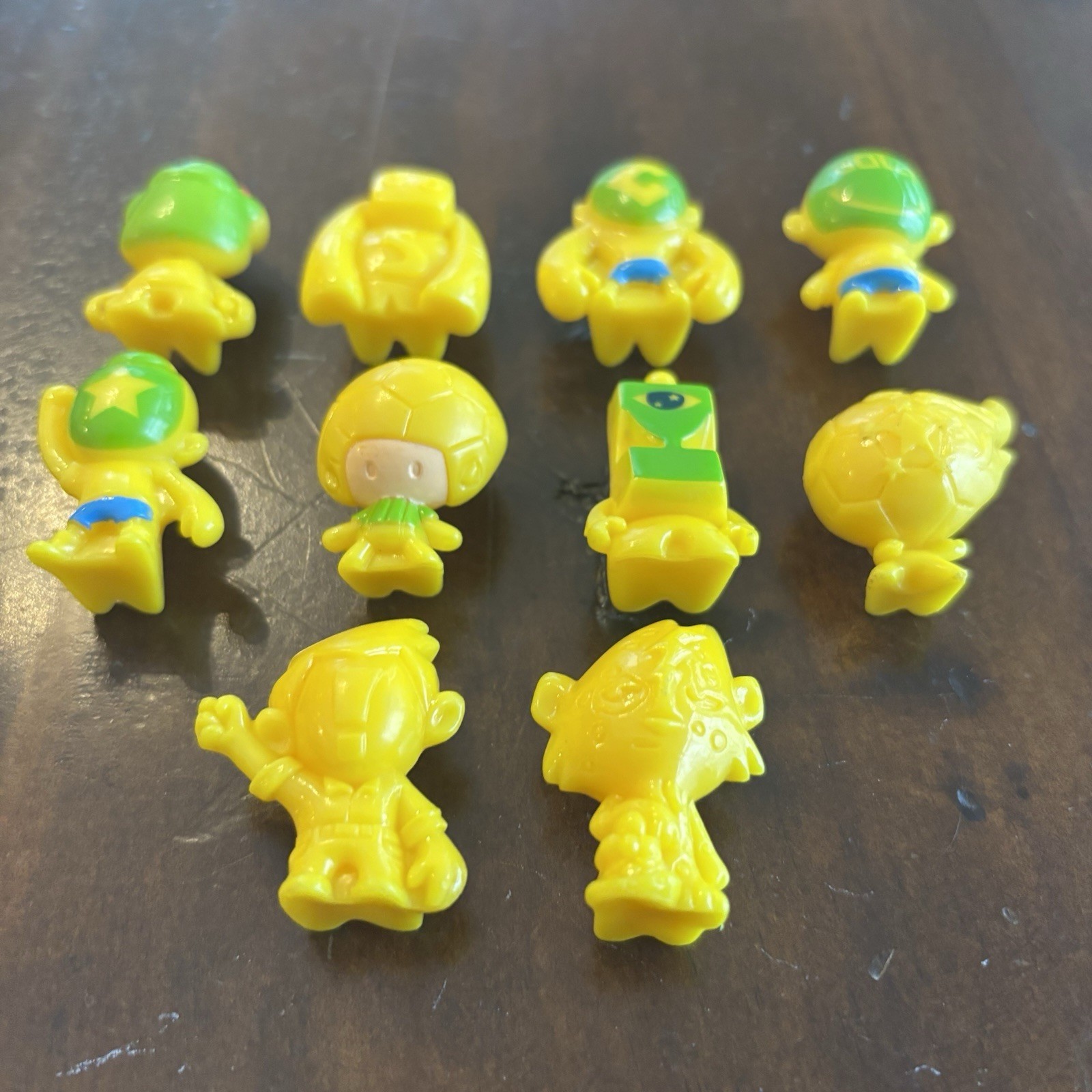 Complete Set BRAZIL FIFA World Cup Figures VOETBAL Gogos Crazy Bones FUT BRASIL