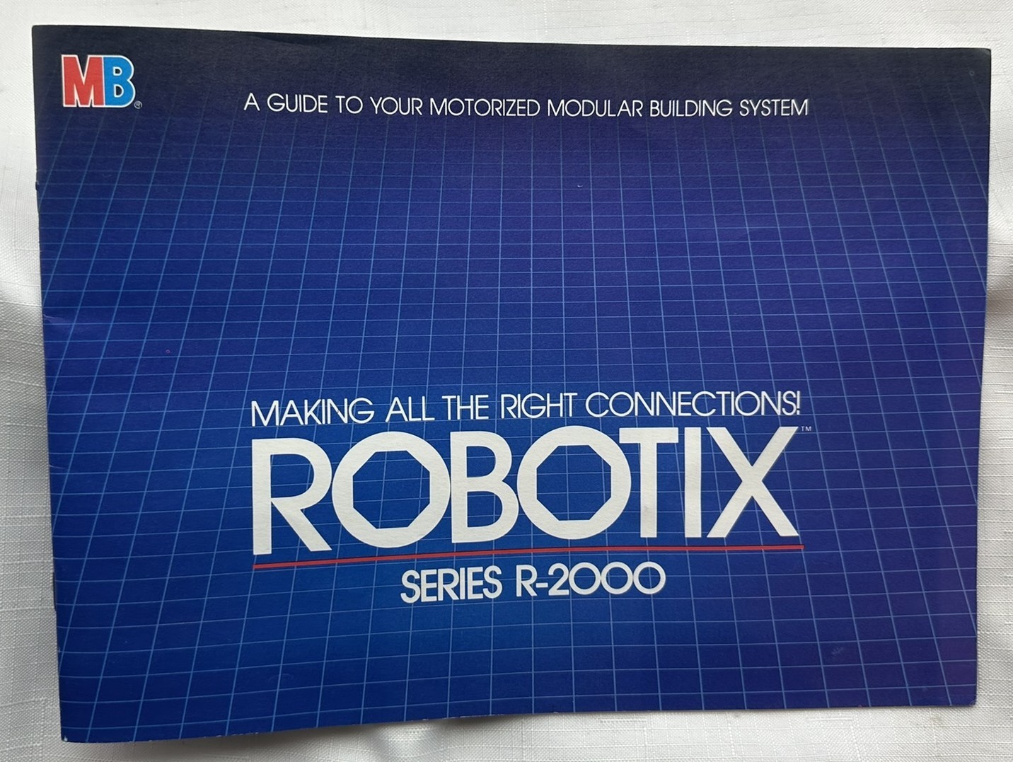 1985 Robotix R-2000 by Milton Bradley Complete Barely Used FREE SHIPPING