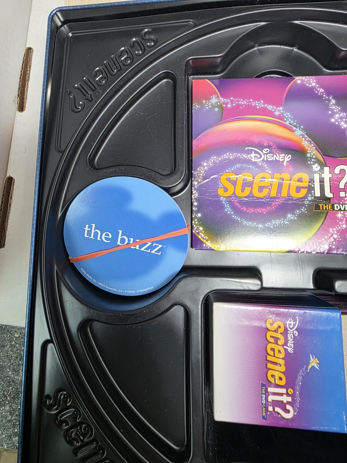 Screenlife 2004 Mattel Disney Scene It? In Metal Collectible Case( Complete)