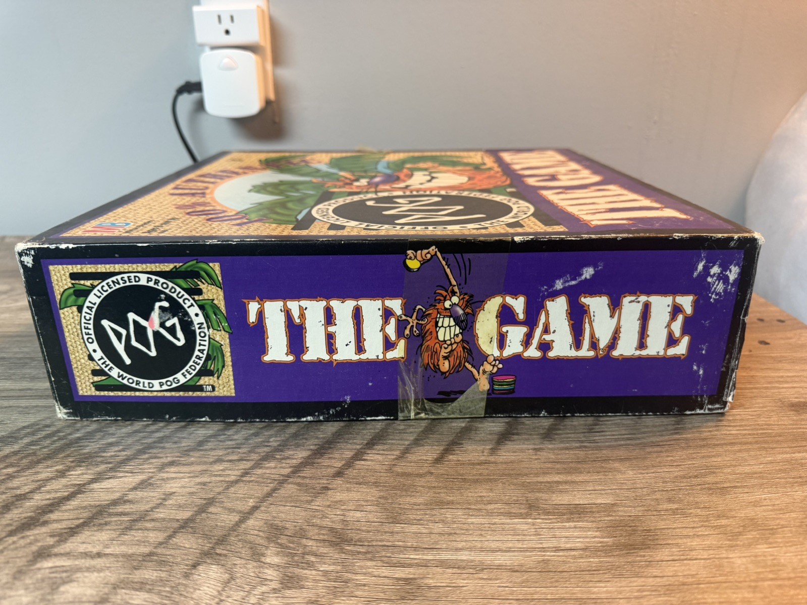VINTAGE THE WORLD POG FEDERATION POG THE GAME BY MILTON BRADLEY 1994