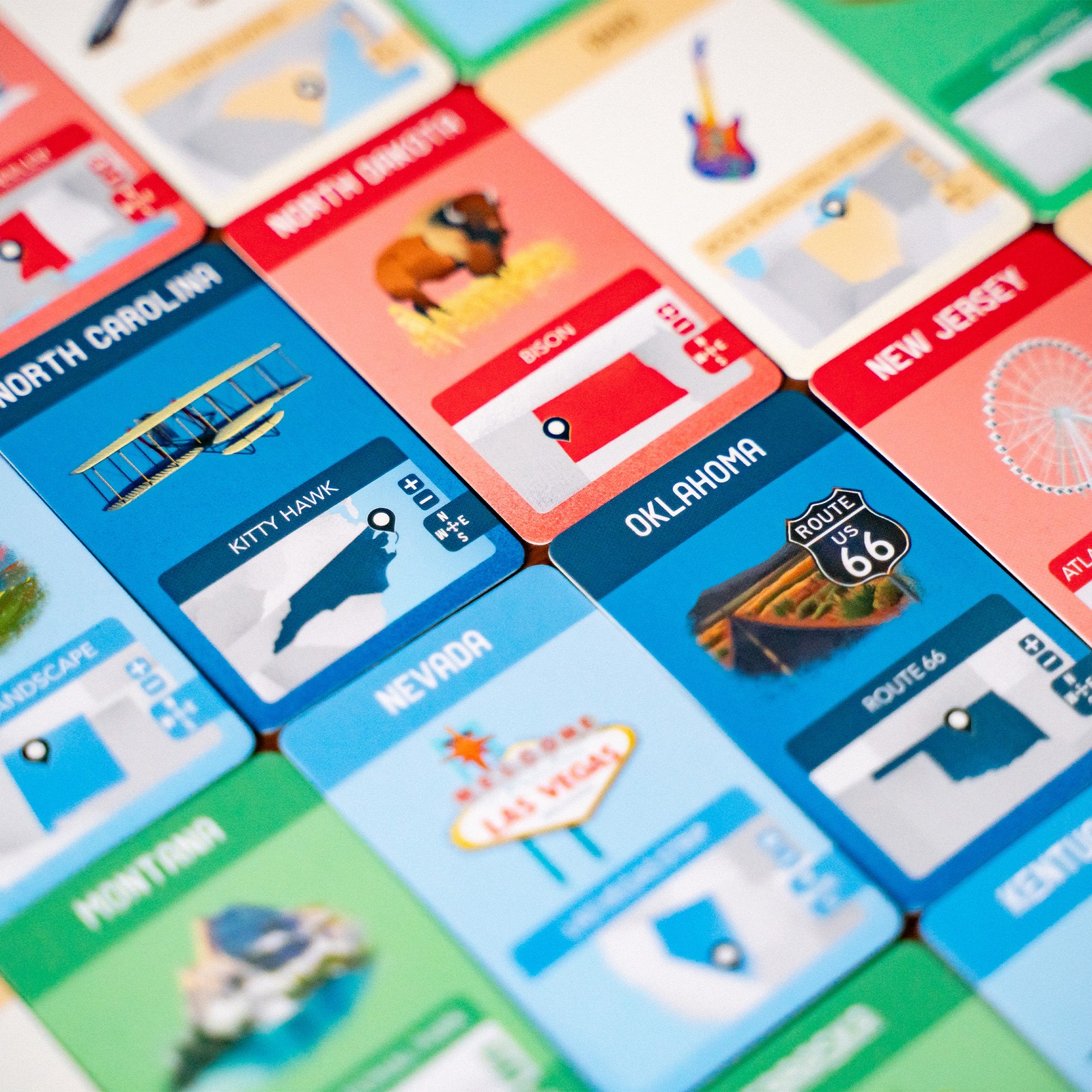 USAopoly: 10 Days in The USA – Strategy Board Game, Travel 50 States, Ages 8+