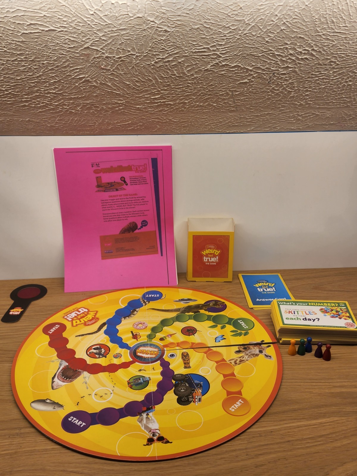 National Geographic Kids Weird But True The Game by Buffalo Games EUC Complete