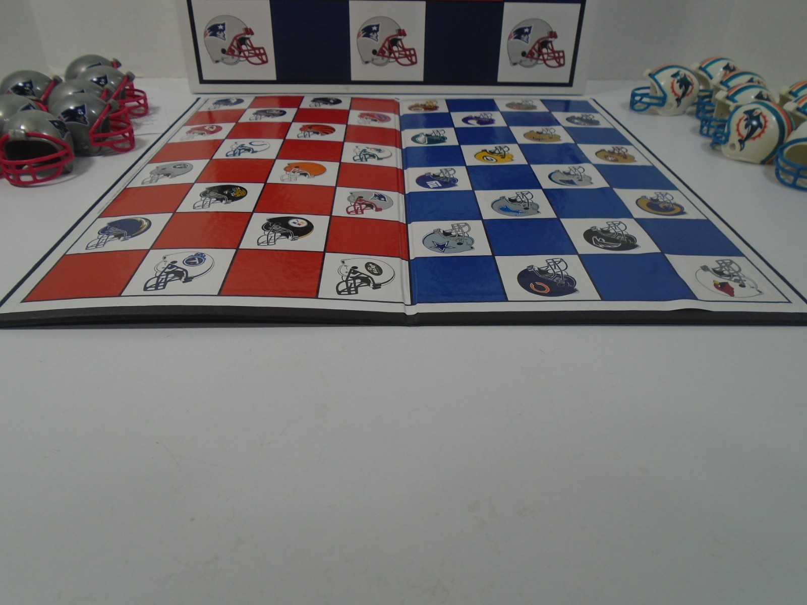 NEW ENGLAND PATRIOTS vs MIAMI DOLPHINS–CHECKERS GAME (LOOK)