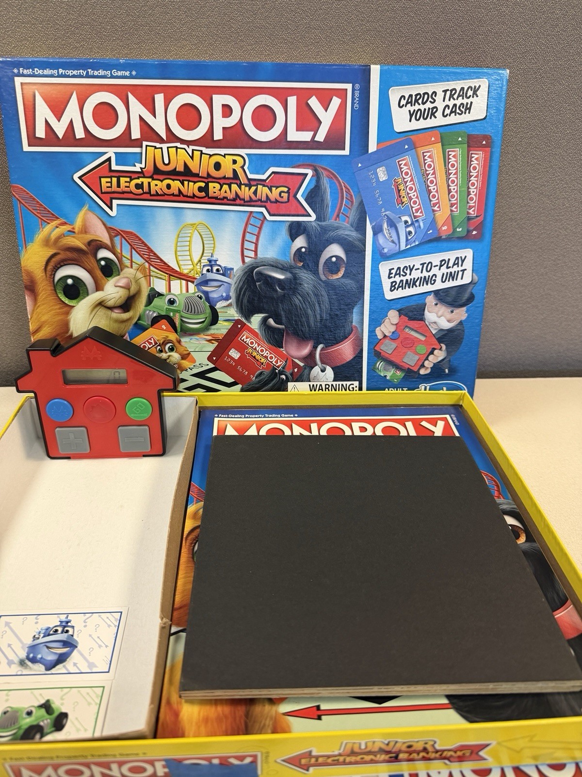 Monopoly Junior Electronic Banking Ages 5 and up 2-4 players Board Game Read