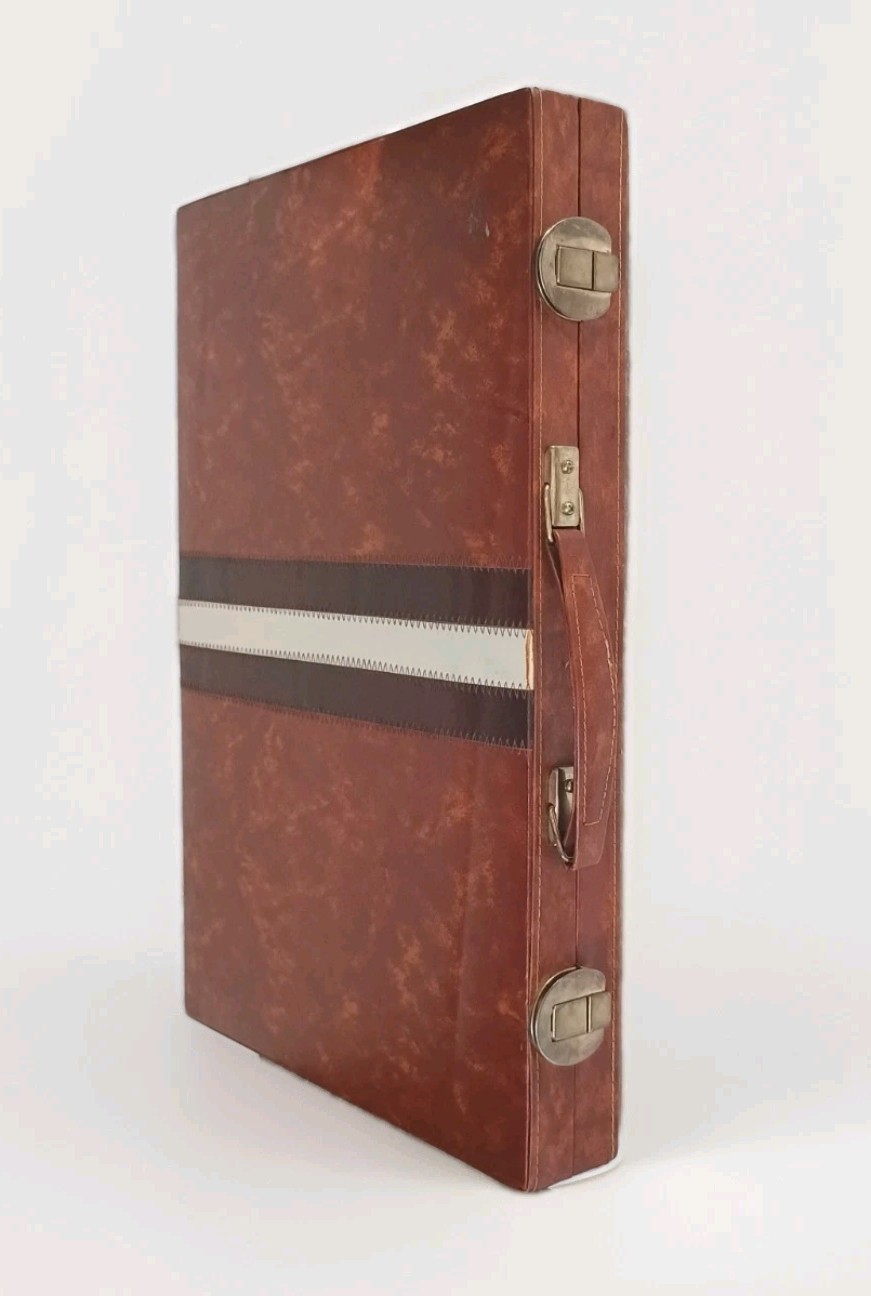 VTG 12″x 18″ Backgammon Set Brown Faux Leather Case Complete Some Chip Damage