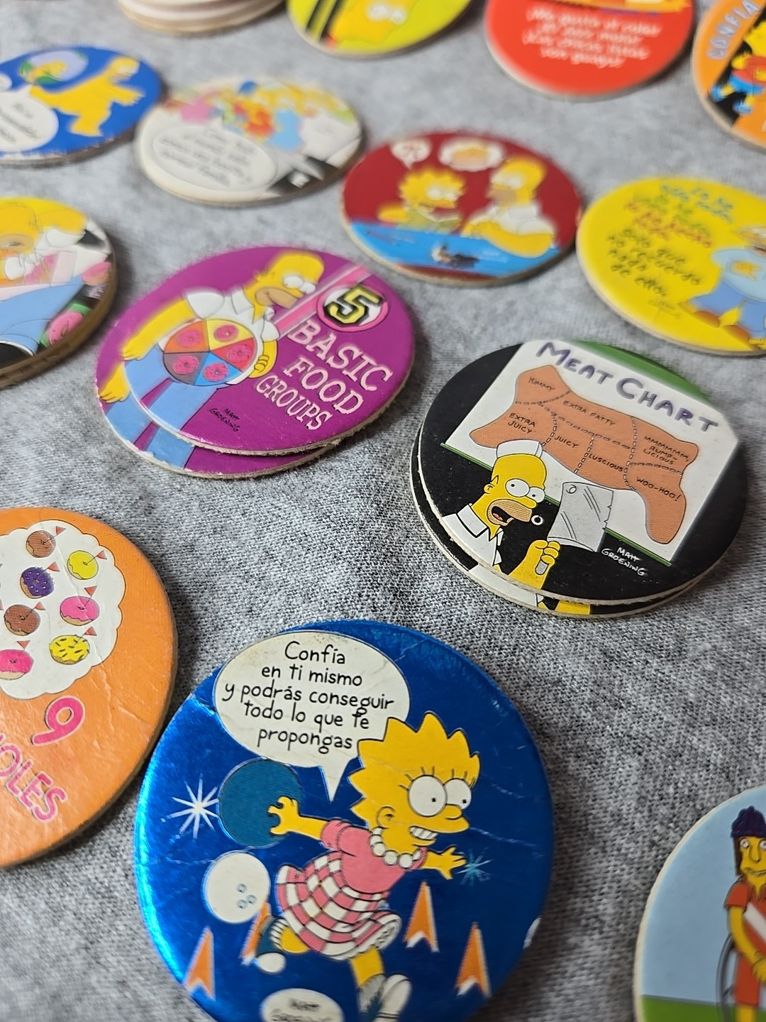 The Simpsons Pickers Lot Of 102 Pogs Tazos Magic Box 2005 Espanol / Ingles