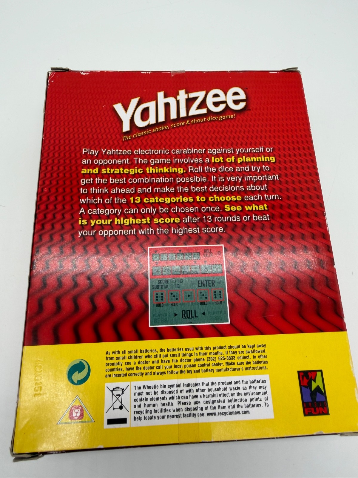 New YAHTZEE Handheld Electronic Carabiner Edition Dice Game Clip-on Hasbro 2011