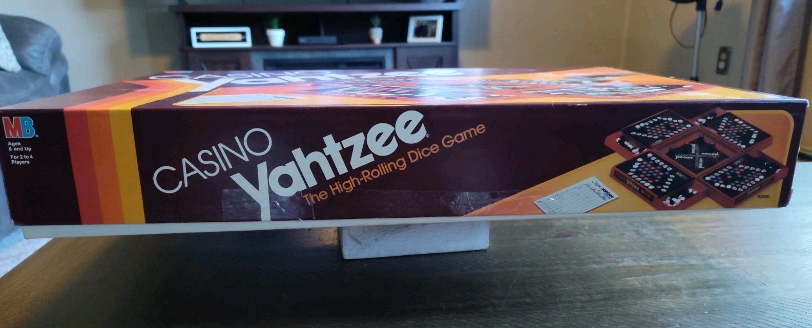 Vintage ’86 Casino Yahtzee Game by Milton Bradley Missing 1 Die Dice Cup Cracked
