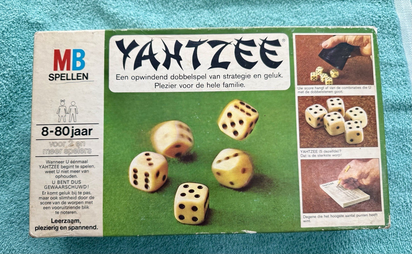 Vintage 1976 Dutch YAHTZEE Game E.S. Lowe dice and cup. – Unused Score Sheets.