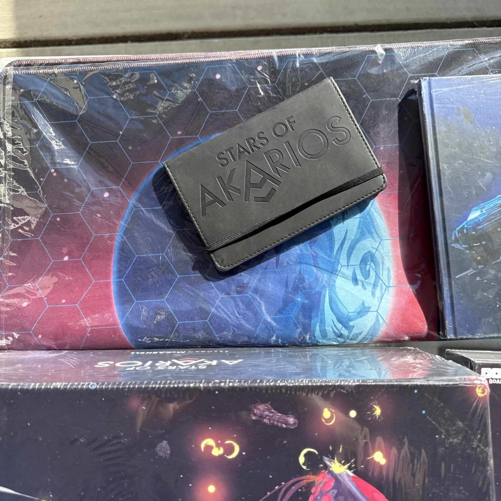 OOMM Board Games Stars of Akarios Collection #1 – Base Game w/Starships of NM