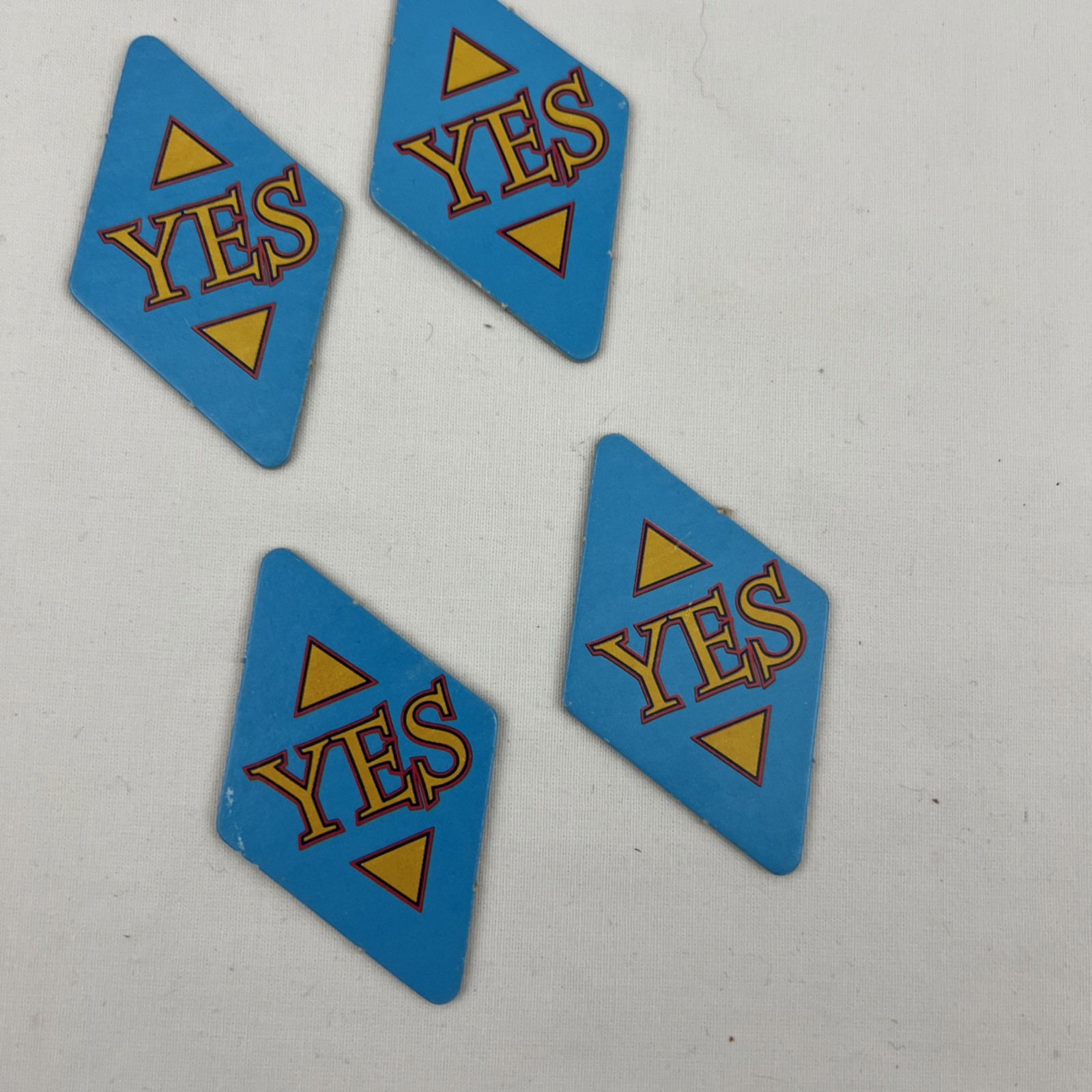 1992 Ask Zandar 4 YES / NO Tokens Game Replacement Pieces Milton Bradley