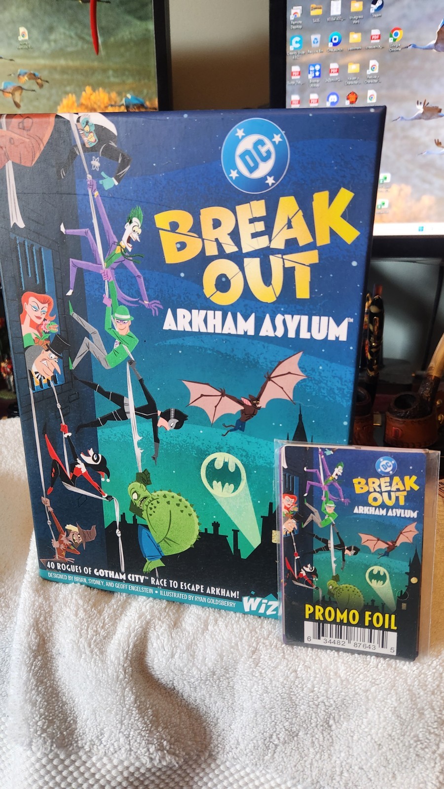 DC Breakout: Arkham Asylum Board Game + 6 Promo Foil Cards NEW , factory sealed