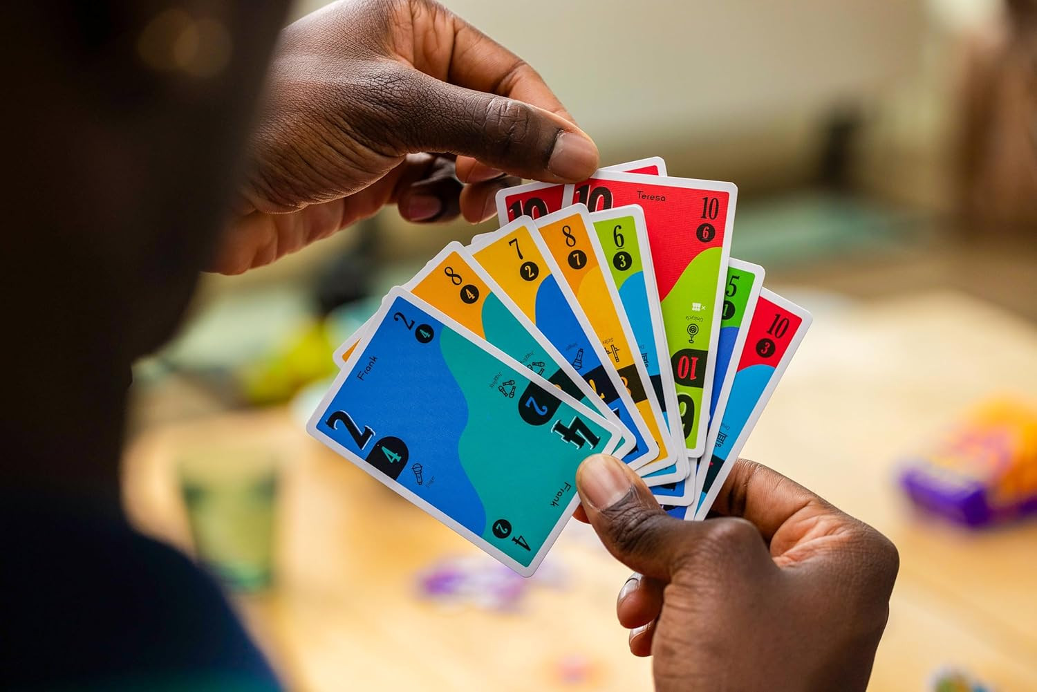Oink Games Scout Award-Nominated Strategic Hand Management | Small-Box Travel-Fr