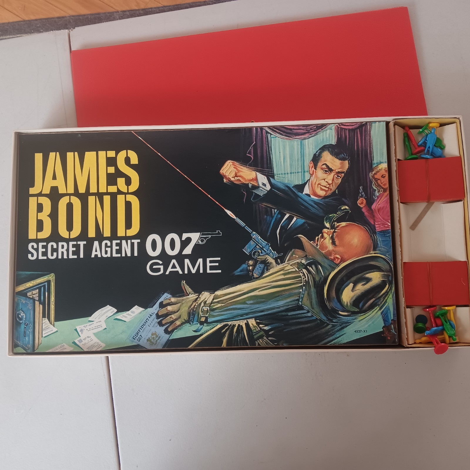 1964 Milton Bradley-James Bond Secret Agent 007 Game Blonde Version. 💯COMPLETE