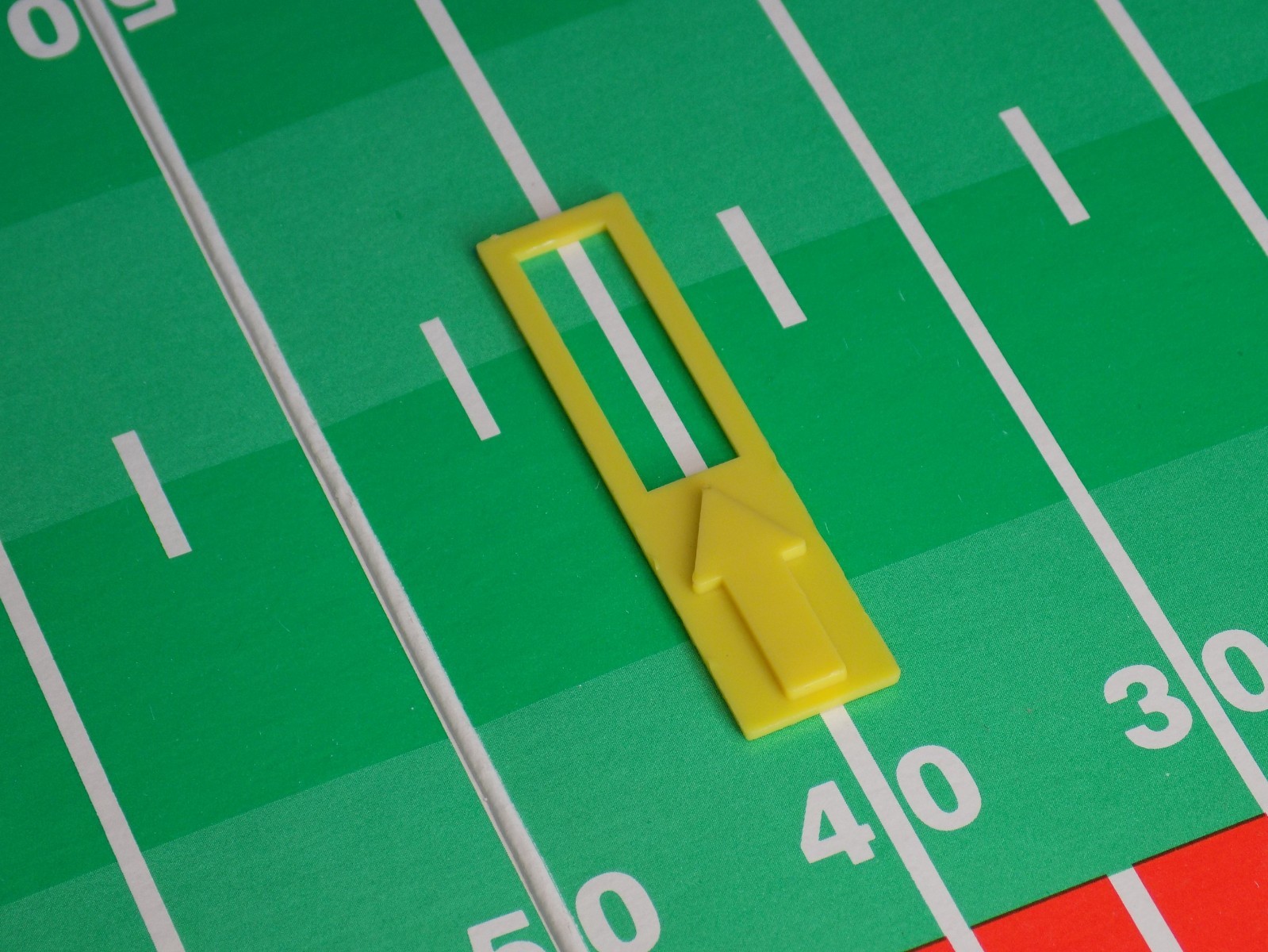 Lakeside’s HALF TIME FOOTBALL Sports Dice Game Vintage 1979