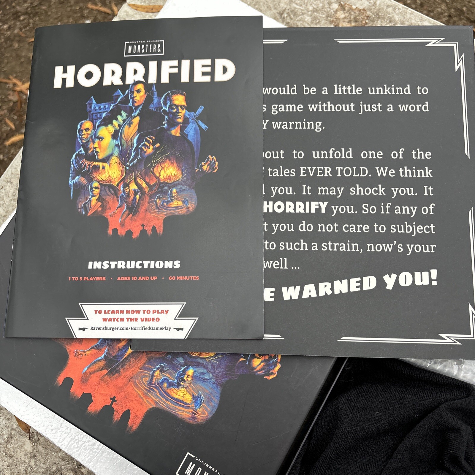 Ravensburger 60001836 Horrified Universal Monsters Strategy Board Game EUC