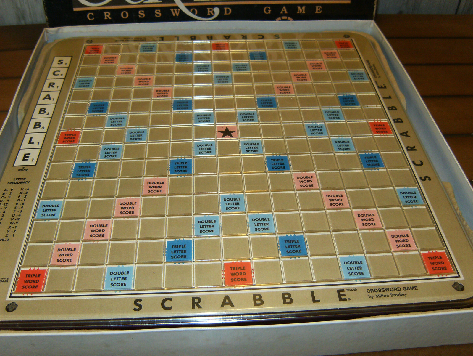 Scrabble Deluxe Edition 1989 Rotating Turntable Mahogany Tiles Complete
