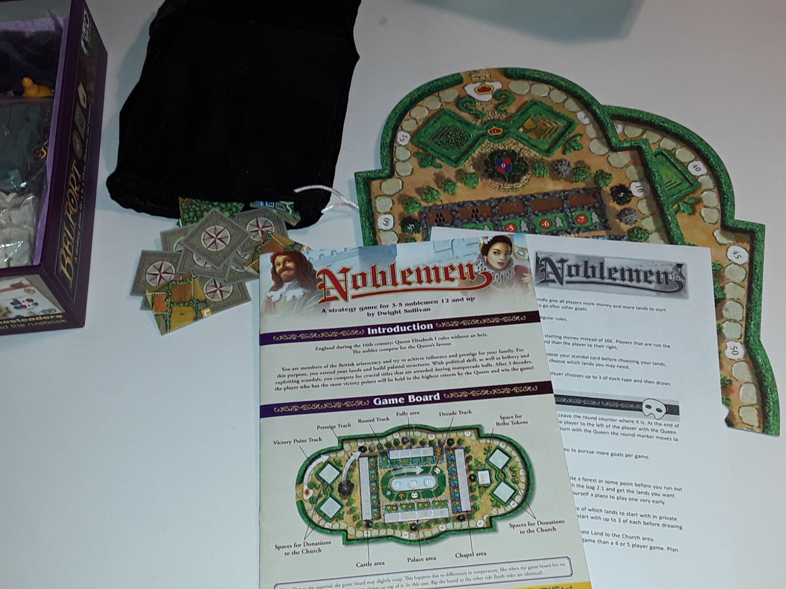 Noblemen board game COMPLETE SLEEVED Queen Elizabeth Tasty Minstrel Games TMG