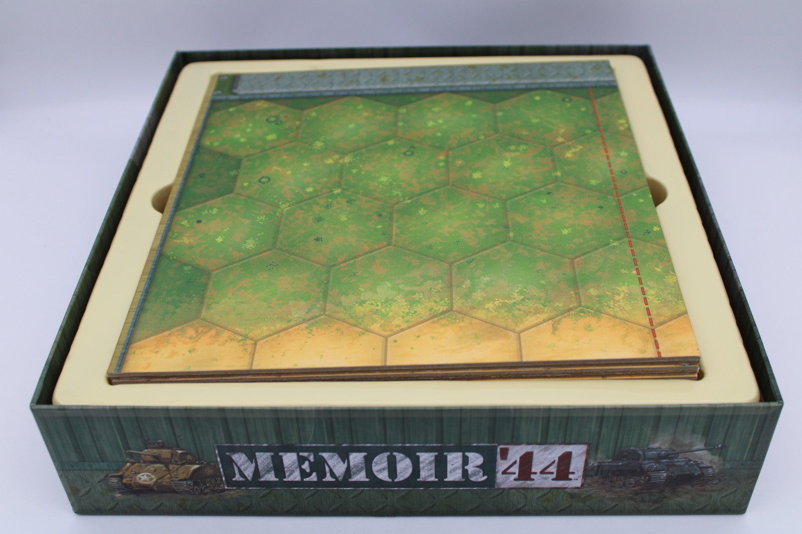 Memoir ’44 Days of Wonder (2004) Board Game – Richard Borg – Complete