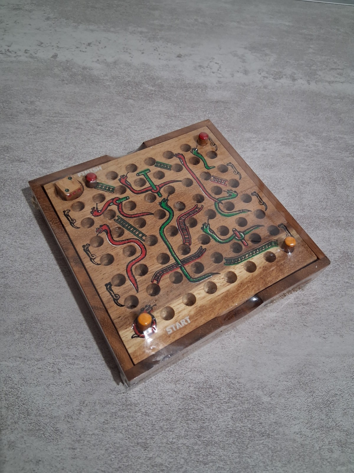 Real Wood – Snakes and Ladders Classic Board Game (NEW)