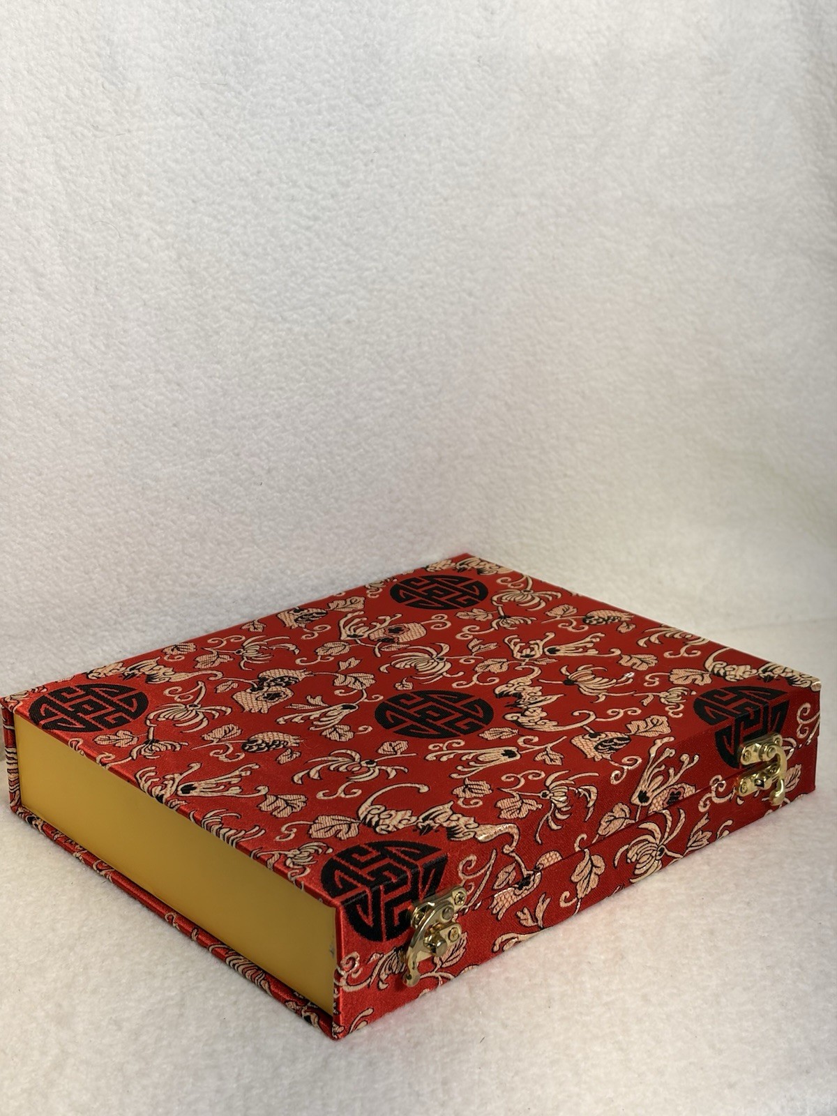 Hey! Play! Chinese Mahjong Game Set with 146 Tiles, Dice, and Ornate Storage…