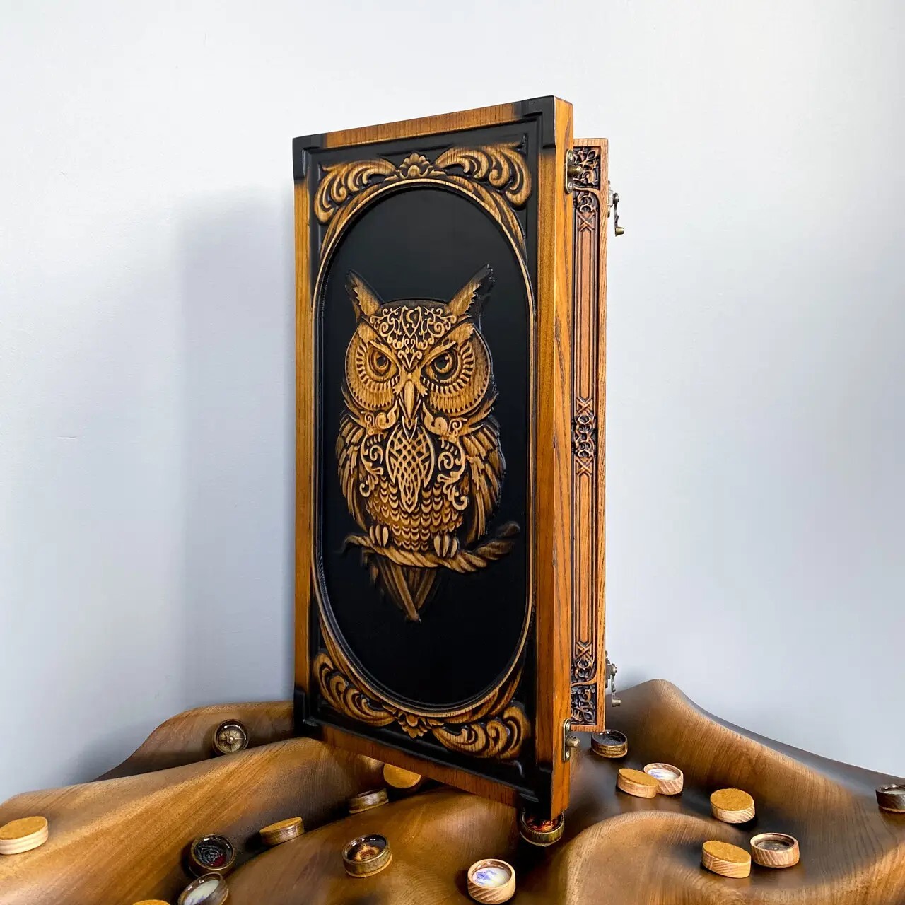 LUXURY Wooden BACKGAMMON Set Handcrafted Game New Board 48cm (19″), Carved, OWL