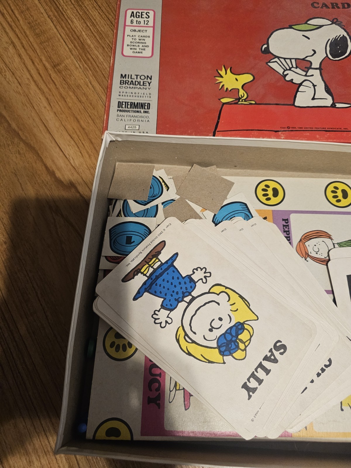 Vintage Snoopy Card Game Milton Bradley 1974 Schultz Complete