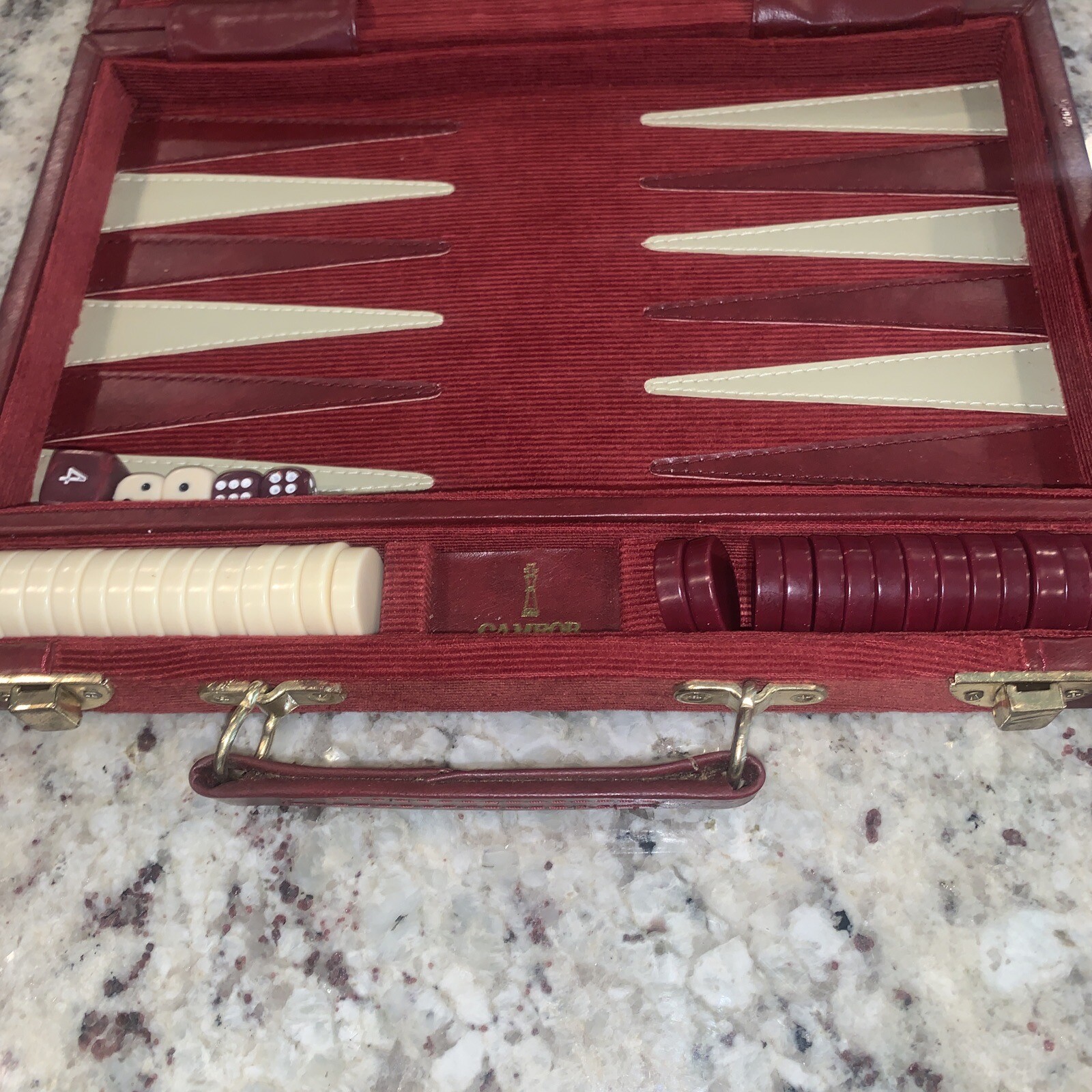 Cambor Backgammon Set. 4 Dice Cups Checkers Doubling Cube Maroon Size 11”x8” Vtg