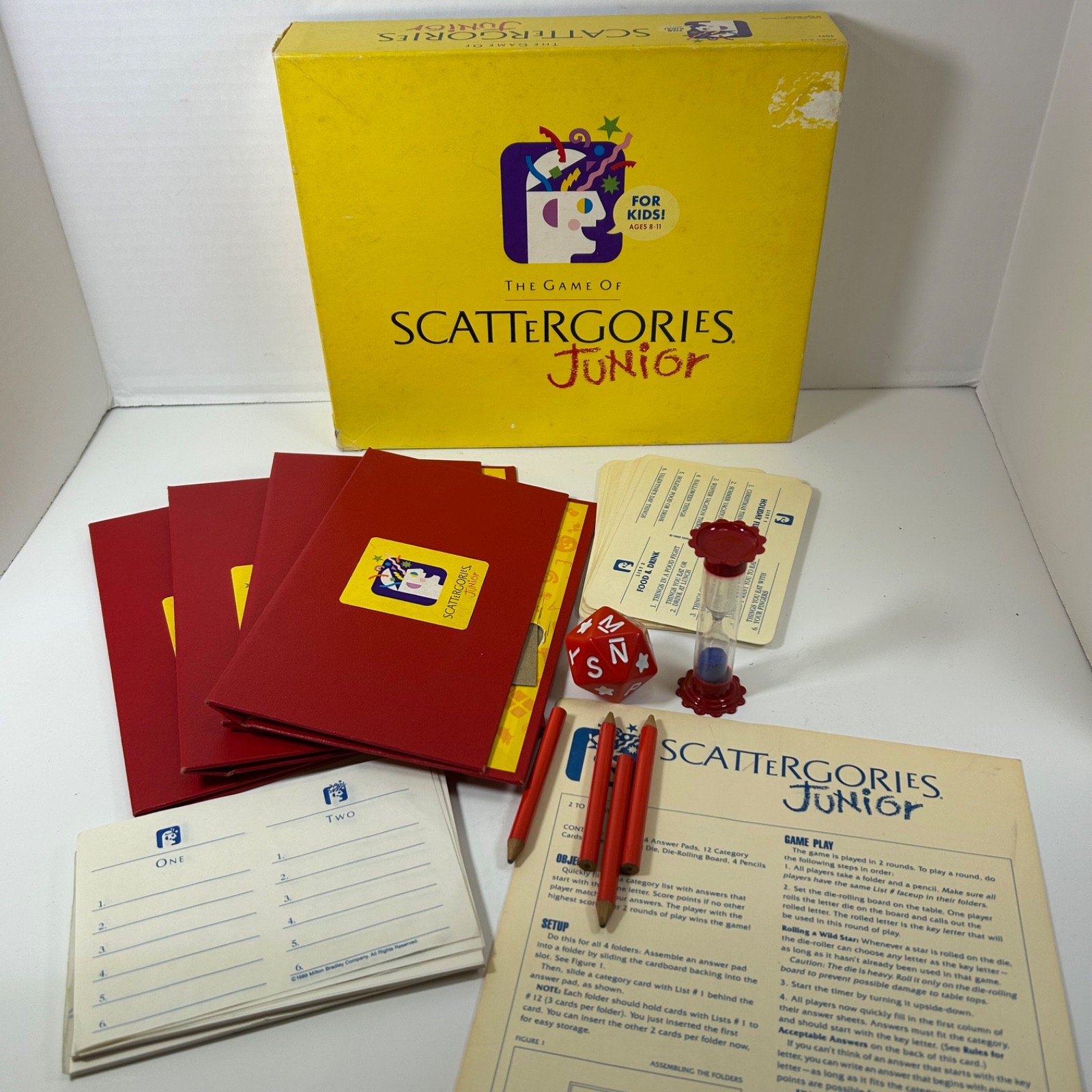 Scattergories Junior COMPLETE Milton Bradley 1989 Words Party Kids Family